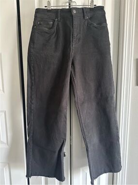 Toad &Co women’s Balsam cutoff Jean.  Size 6.  Washed black color. Never worn.